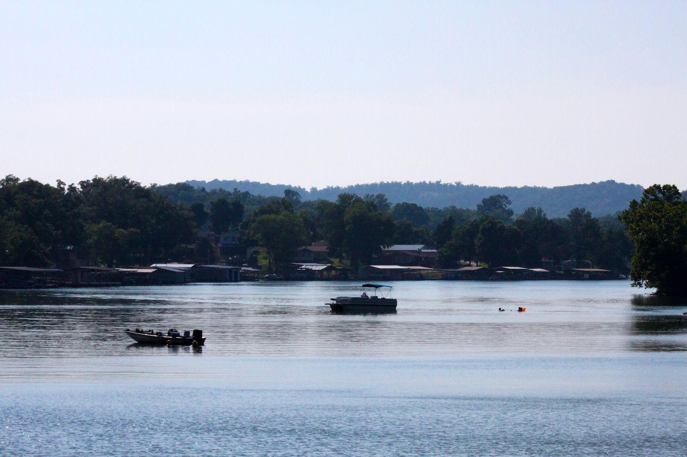 Lake Of The Ozarks - Boats & Calm Waters